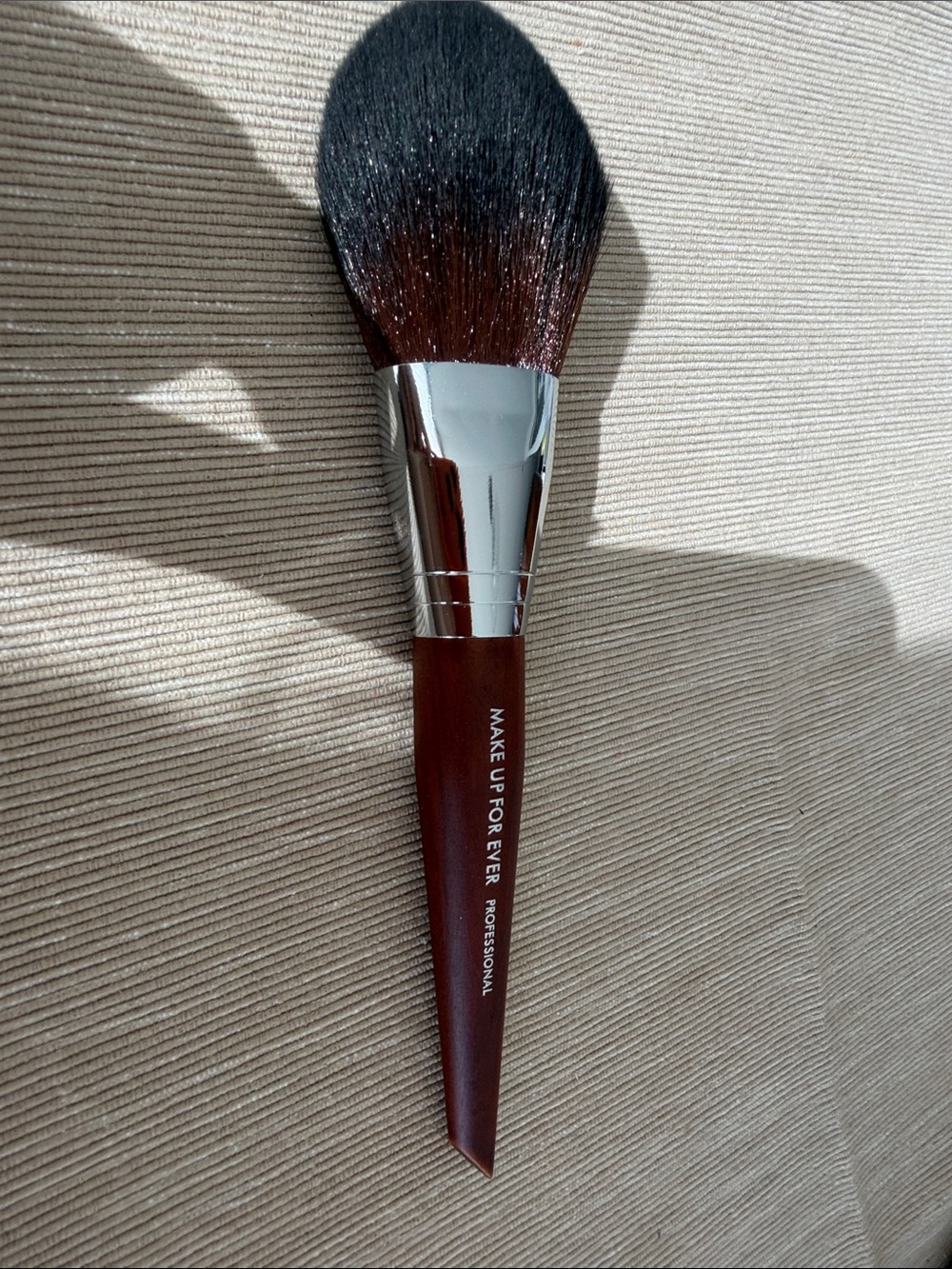 Makeup Forever Powder Brush — Brown Handle, Black Bristles